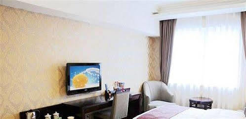Leshan Golden Taoyuan Hotel Exterior photo